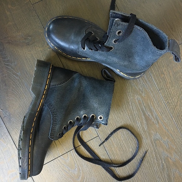 DR. MARTENS ✨ rare/customs Hazil Combat Boots - Picture 3 of 16